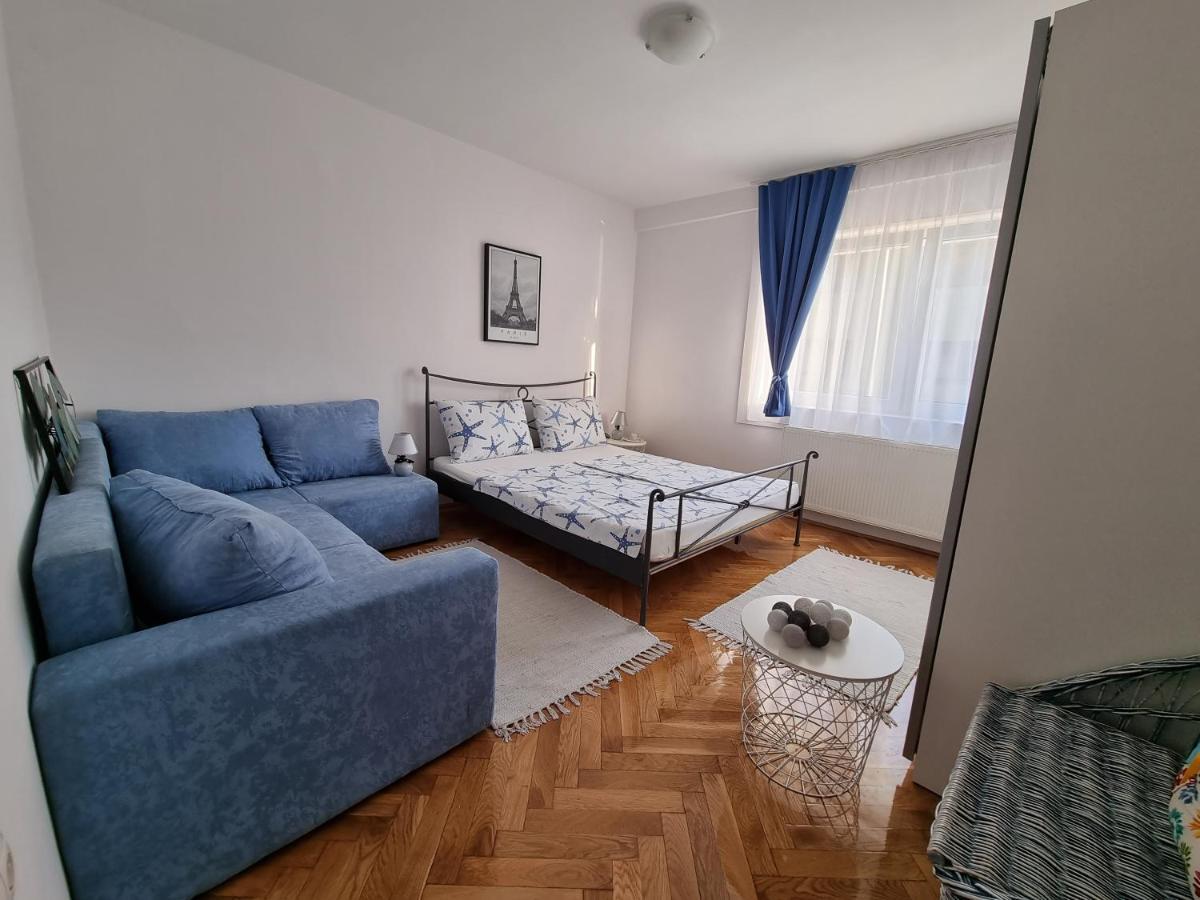 Apartman Nataly วาราชดีน ภายนอก รูปภาพ